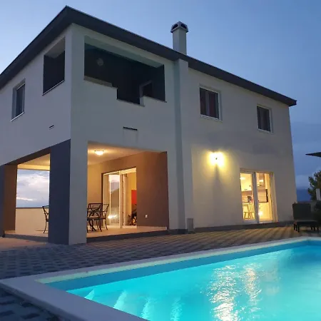 Villa Miran *