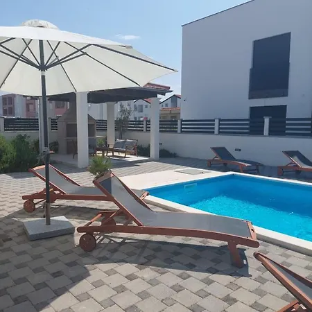 Villa Miran *